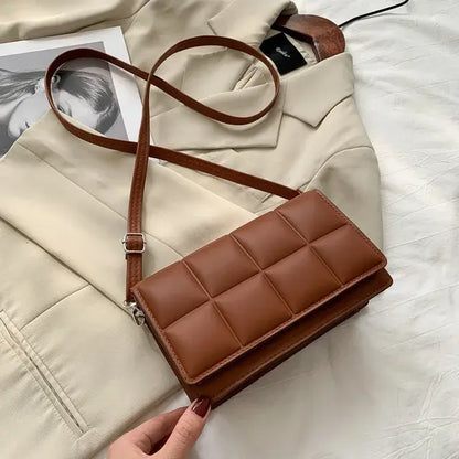 Chic Quilted Crossbody Bag – Timeless Women's Messenger Bag