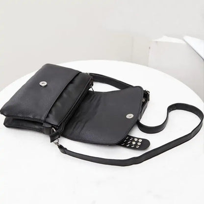 Edgy Skull Rivet PU Leather Women's Shoulder Bag with Chain Strap